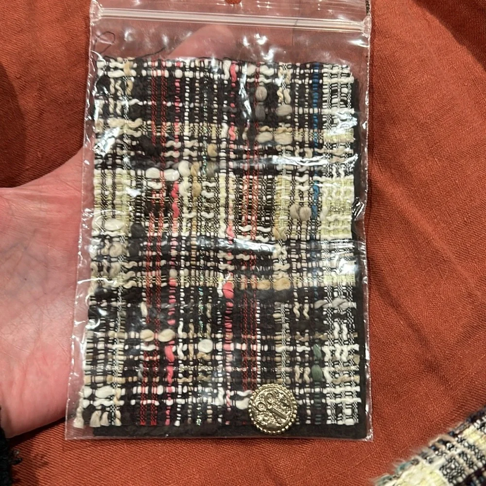 Chanel Skirt Size 42 (10) With Extra Fabric and Button